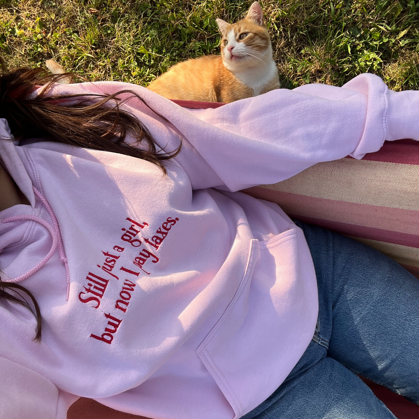 Суичър „Still Just a Girl“ 🎀